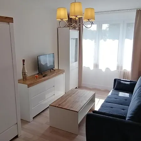 Mieszkanie 2 Pok., Centrum Ustka, Blisko Morza アパート ウストカ